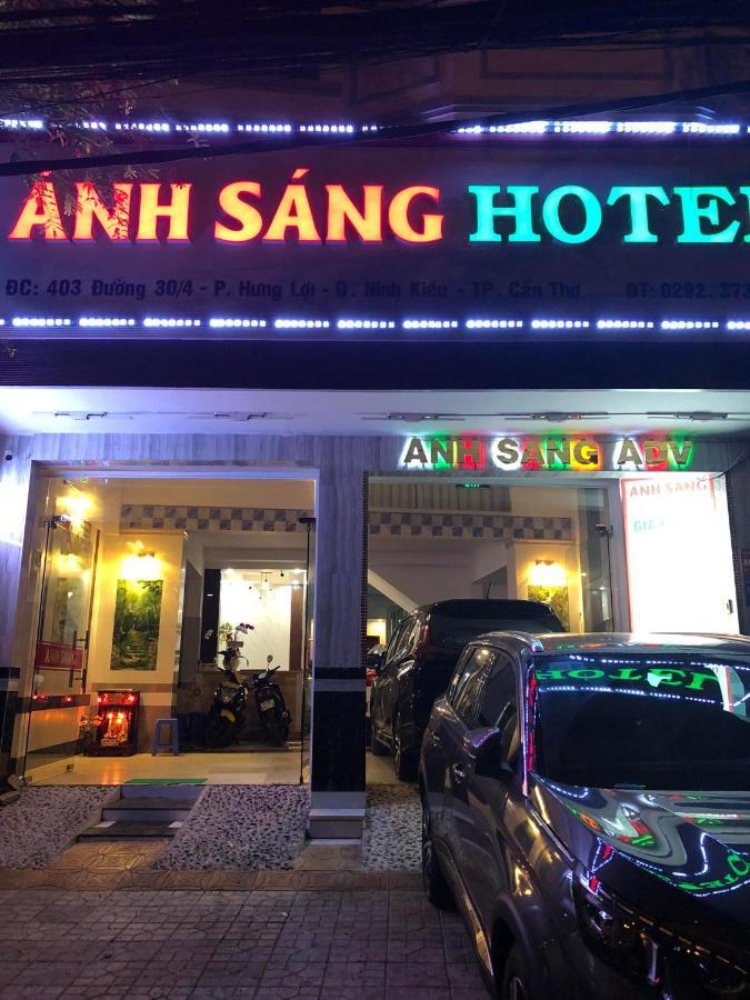 Готель Khach San Anh Sang Кантхо Екстер'єр фото
